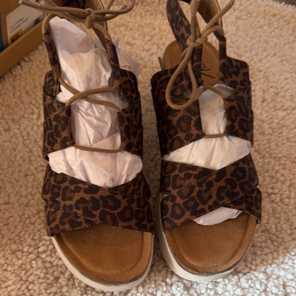 OTBT Brown Leopard Print Sandals